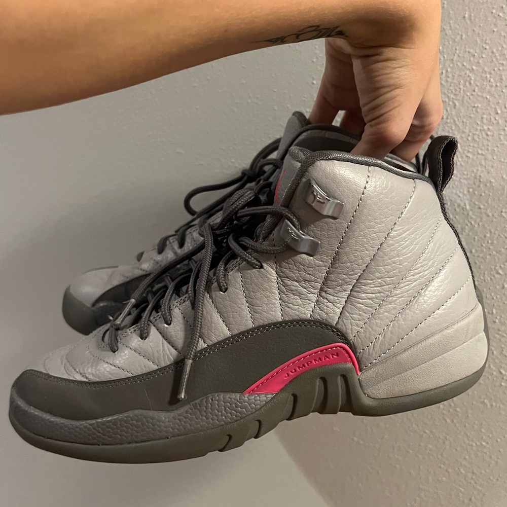 Air Jordan 12 Retro GG 'Vivid Pink' Size 7Y